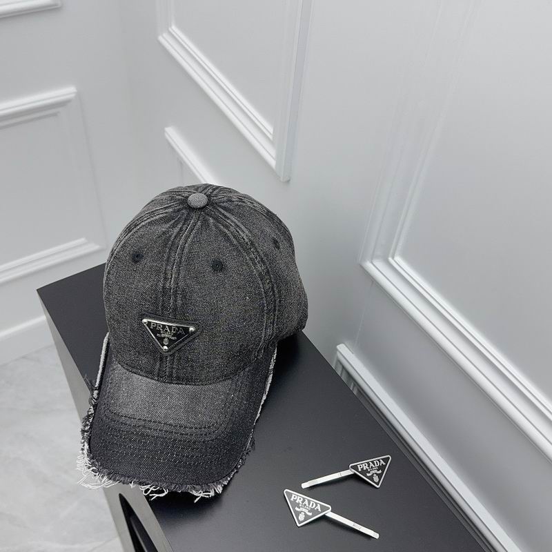 Prada cap hm (45)